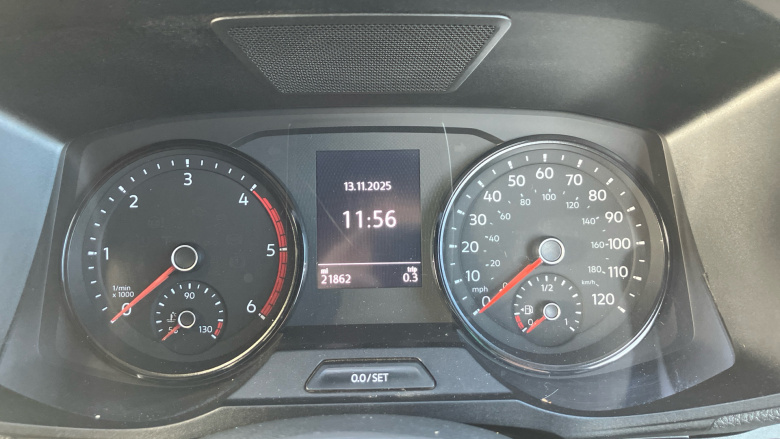 Volkswagen Crafter Cr35 Mwb Diesel 2.0 TDI 177PS Commerce Plus High Roof Van